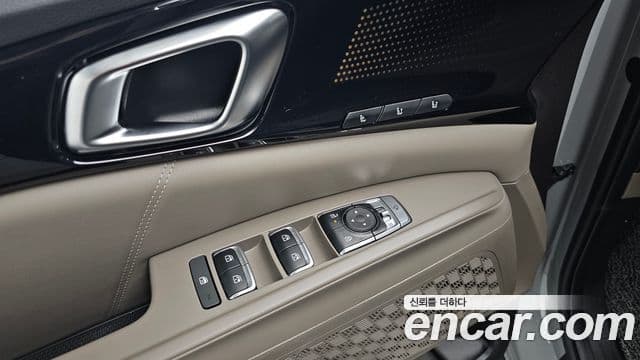 Kia Carnival 2024 — Фото 18/20