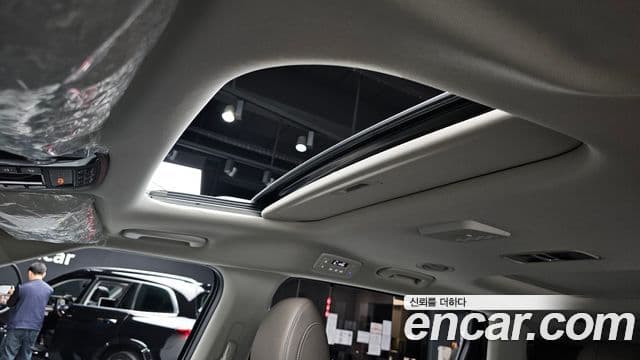 Kia Carnival 2024 — Фото 19/20