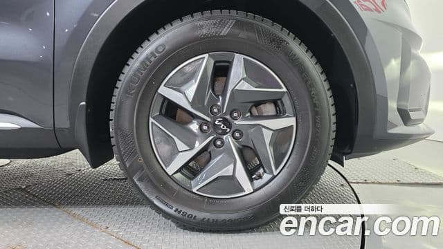 Kia Sorento 2023 — ფოტო 5/20