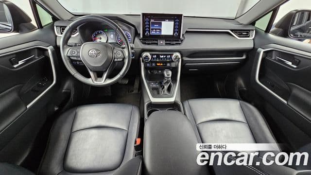 Toyota RAV4 2019 — ფოტო 7/20