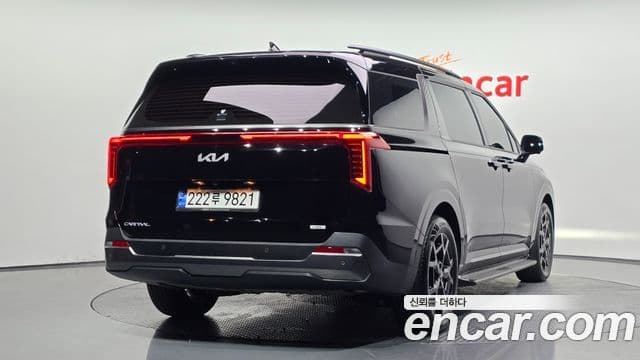 Kia Carnival 2024 — ფოტო 2/20