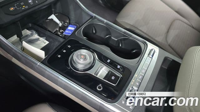 Kia Carnival 2024 — ფოტო 9/20