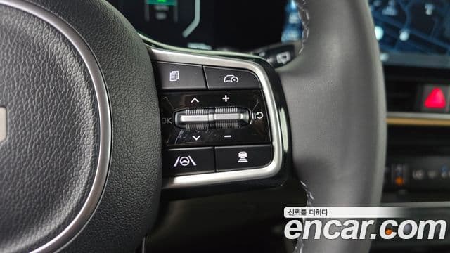 Kia Carnival 2024 — Photo 16/31