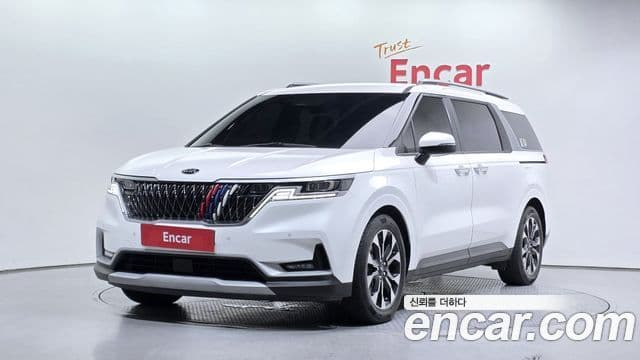 Kia Carnival 2021 — Фото 1/20