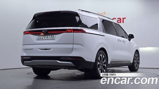 Kia Carnival 2021 — Фото 2/20