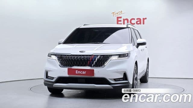 Kia Carnival 2021 — Фото 3/20