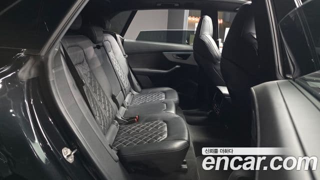 Audi Q7 2022 — ფოტო 11/20