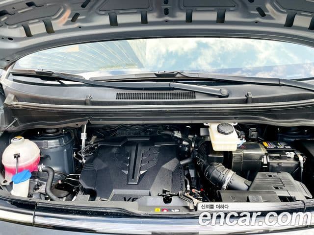 Hyundai Staria 2021 — ფოტო 6/14