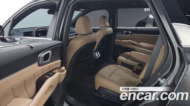 Kia Sorento 2025 — Фото 12/20