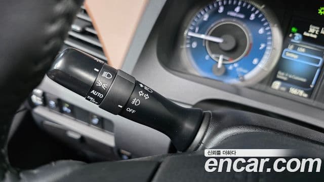 Toyota Sienna 2018 — фото 20 из 20