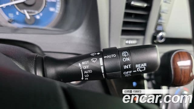 Toyota Sienna 2018 — Photo 30/33