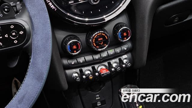 Mini Cooper S Convertible 2024 — ფოტო 17/20