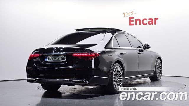 Mercedes-Benz S-Class 2022 — ფოტო 14/20