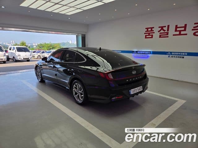 Hyundai Sonata 2022 — ფოტო 4/16