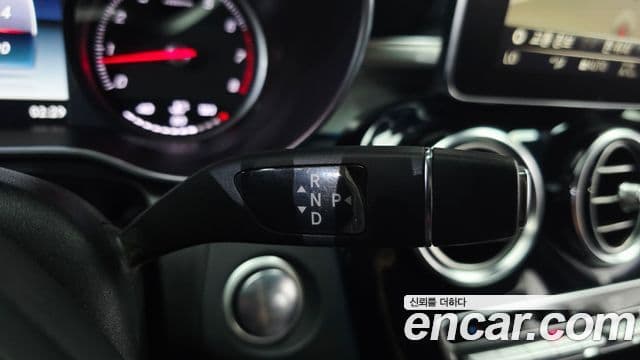 Mercedes-Benz GLC-Class 2019 — ფოტო 9/20