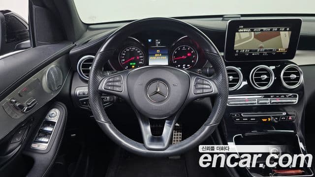 Mercedes-Benz GLC-Class 2019 — ფოტო 14/20