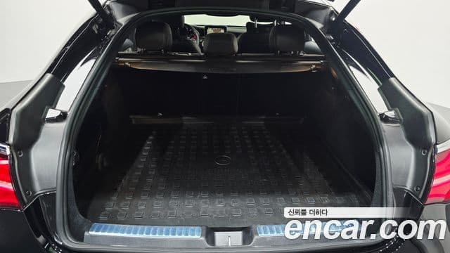 Mercedes-Benz GLC-Class 2019 — ფოტო 18/20