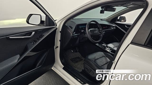Kia Niro 2022 — Şəkil 10/20