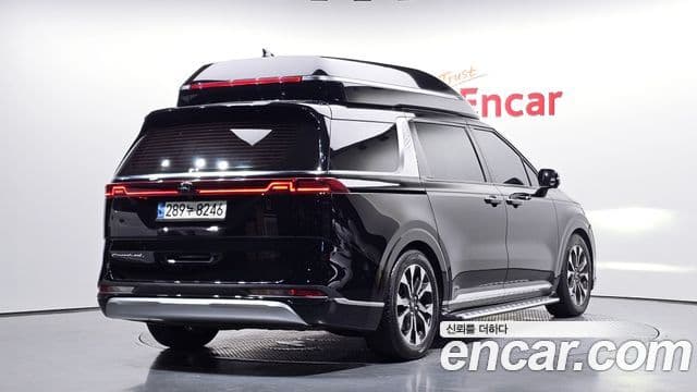 Kia Carnival 2021 — Фото 2/20