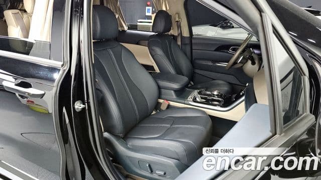 Kia Carnival 2021 — Фото 10/20