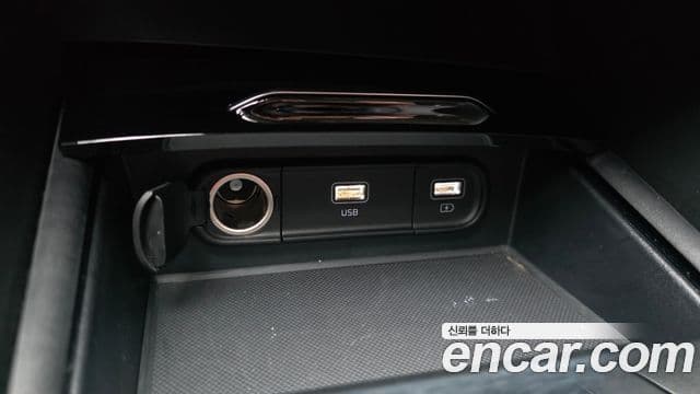 Kia K5 2022 — ფოტო 12/20