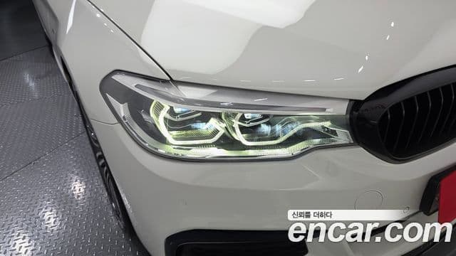 BMW 5 Series 2019 — Şəkil 4/31