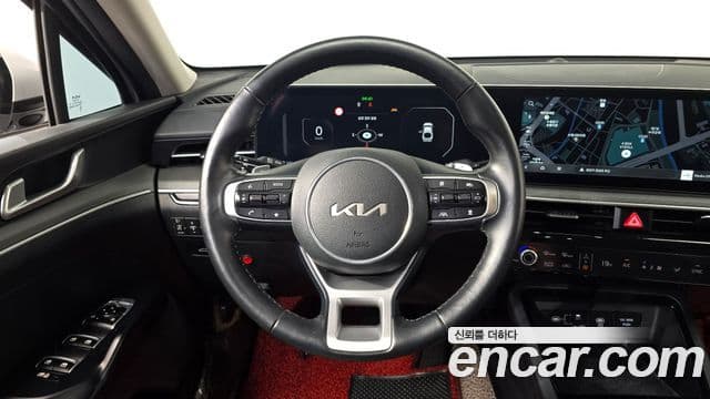 Kia K5 2024 — ფოტო 13/20