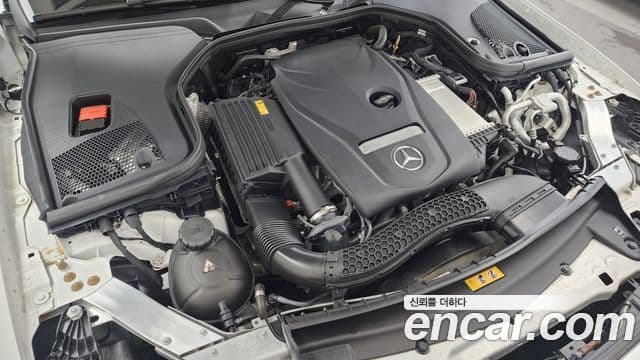 Mercedes-Benz E-Class 2023 — ფოტო 5/20
