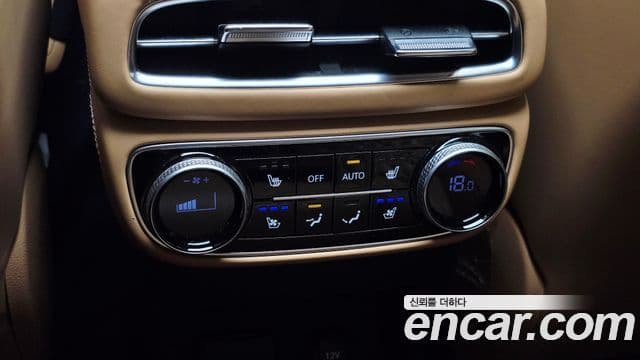 Genesis GV80 2020 — Photo 29/34