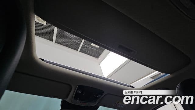 Kia Niro 2022 — Şəkil 18/20