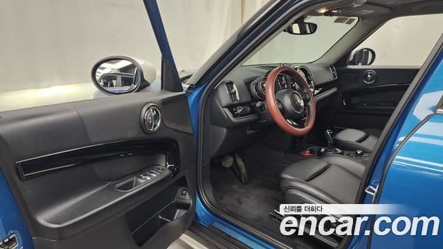 Mini Cooper D Countryman 2021 — Şəkil 10/20