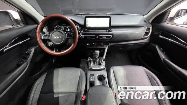 Kia Seltos 2022 — Şəkil 6/20