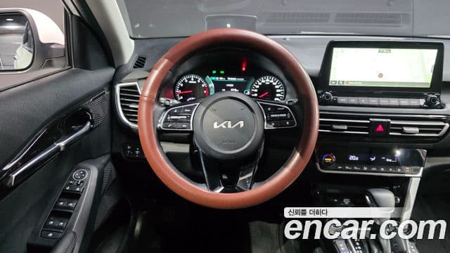 Kia Seltos 2022 — Şəkil 12/20