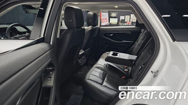 Land Rover Range Rover Evoque 2022 — Şəkil 12/20