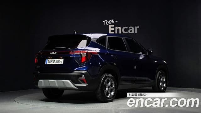 Kia Seltos 2023 — Şəkil 2/20
