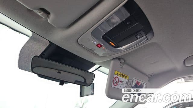 Kia Seltos 2023 — Şəkil 17/20