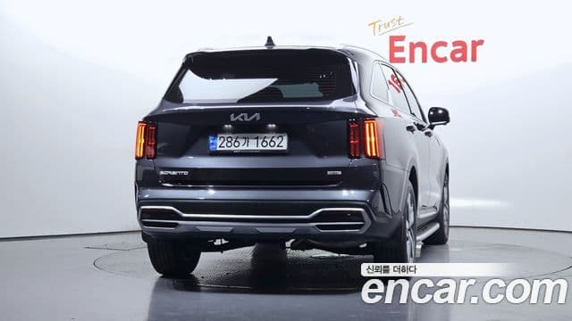 Kia Sorento 2022 — ფოტო 4/20