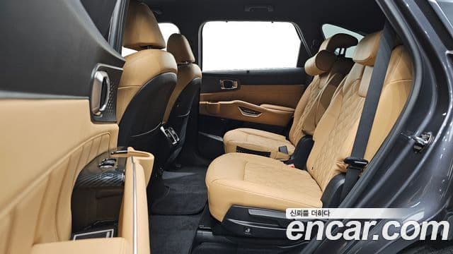Kia Sorento 2022 — ფოტო 11/20
