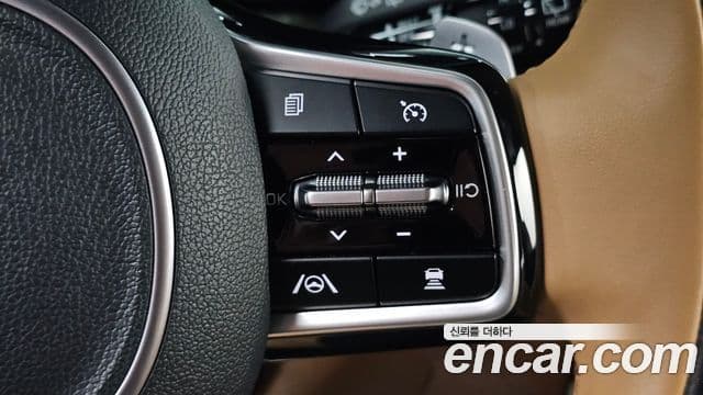 Kia Sorento 2022 — ფოტო 18/20