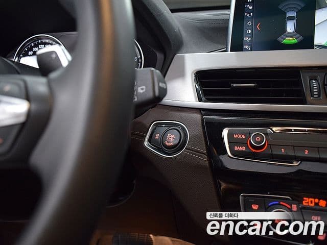 BMW X1 2022 — Şəkil 13/20