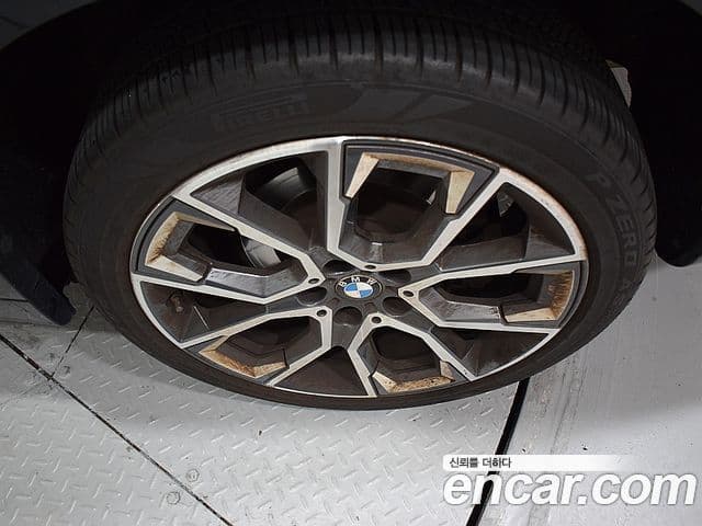 BMW X1 2022 — Şəkil 9/20