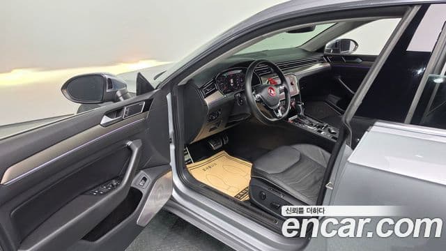 Volkswagen Arteon 2019 — Şəkil 8/20