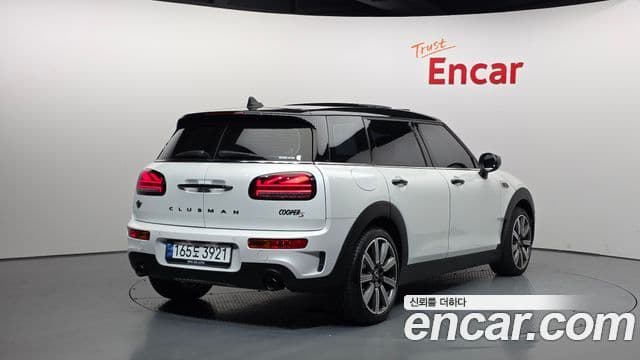 Mini Cooper S Clubman 2023 — ფოტო 20/20