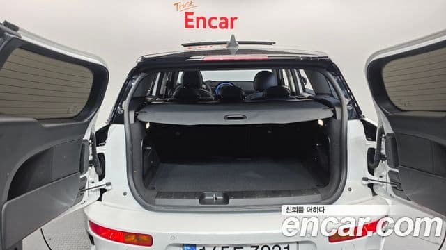 Mini Cooper S Clubman 2023 — ფოტო 10/20
