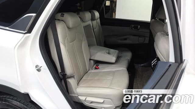 Kia Sorento 2022 — Фото 12/20