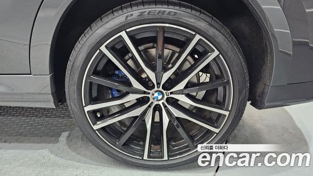 BMW X6 2022 — ფოტო 20/31