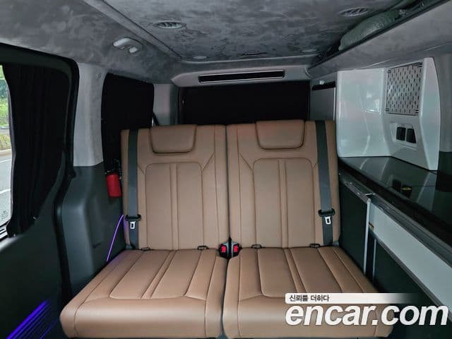 Hyundai Staria 2025 — Şəkil 13/20
