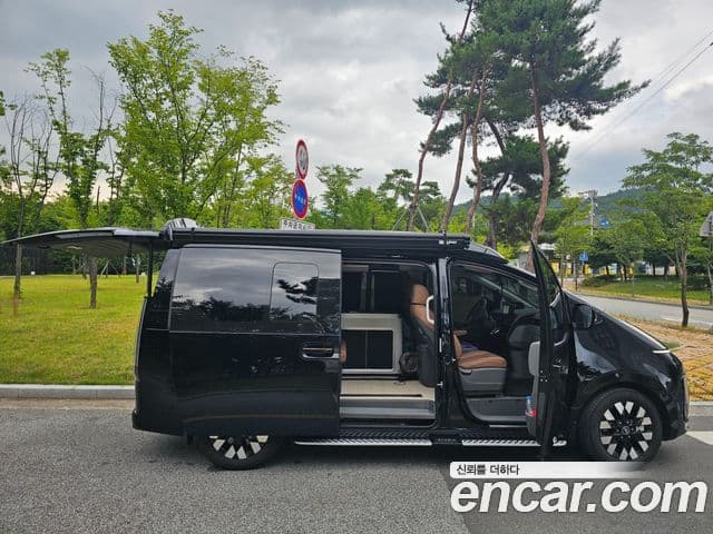 Hyundai Staria 2025 — Şəkil 18/20