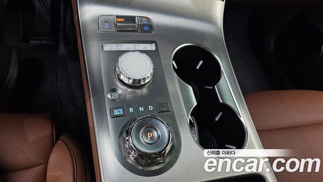 Genesis GV70 2024 — Photo 24/31