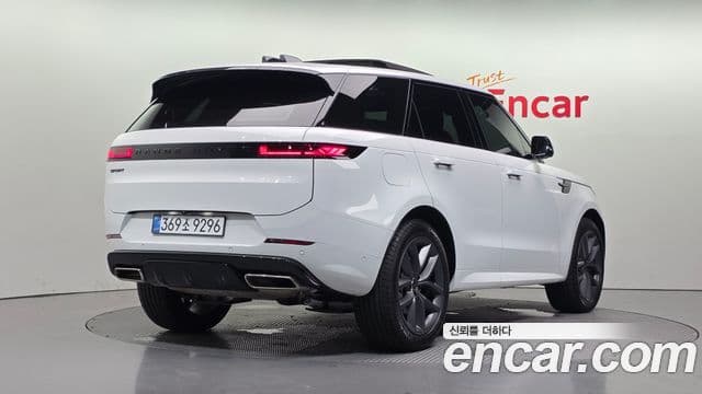 Land Rover Range Rover Sport 2025 — Фото 2/20